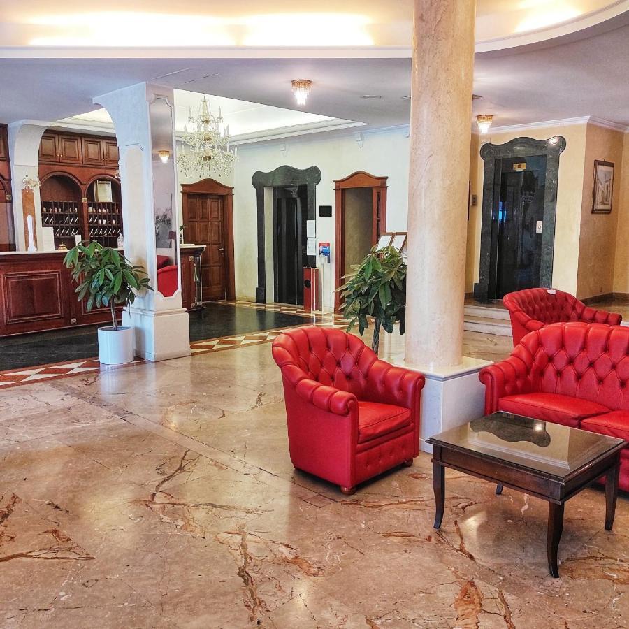 Mariano Iv Palace 4*