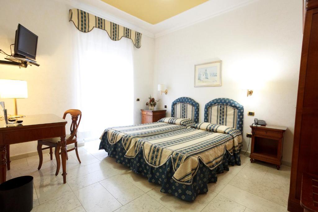 Mariano Iv Palace 4*
